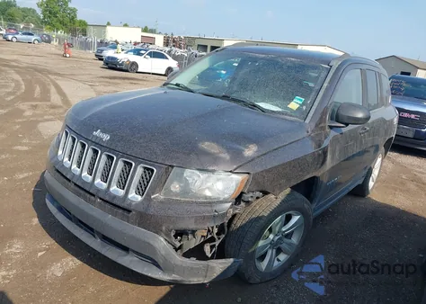 2014 Jeep Compass Latitude из США, поврежденный, VIN 1C4NJCEA5ED645491